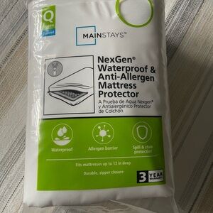 Mainstays NexGen Waterproof Anti-Allergen Zippered Mattress Protector, (Queen)
